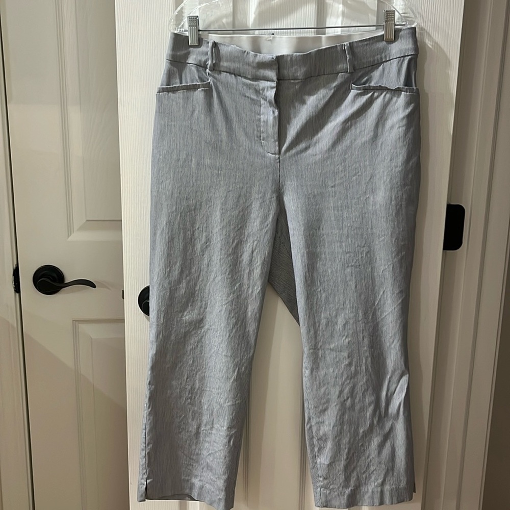 Lane Bryant size 18 capris